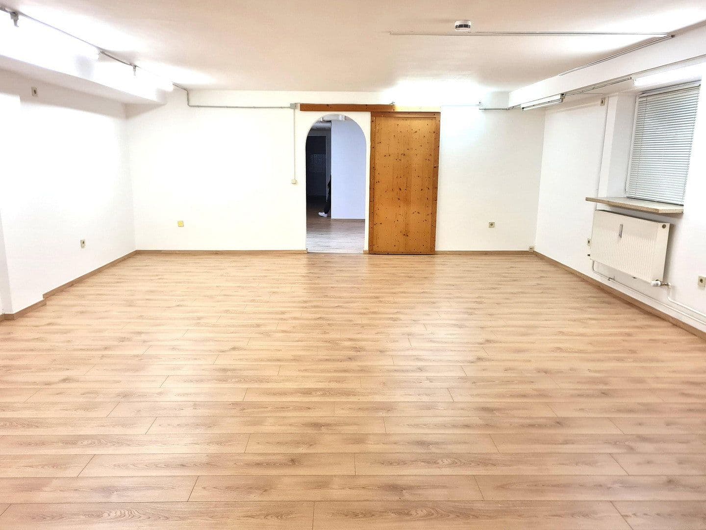 Prenájom kancelárie 135 m², München, Bavorsko Prenájom kancelárie 135 m², München, Bavorsko