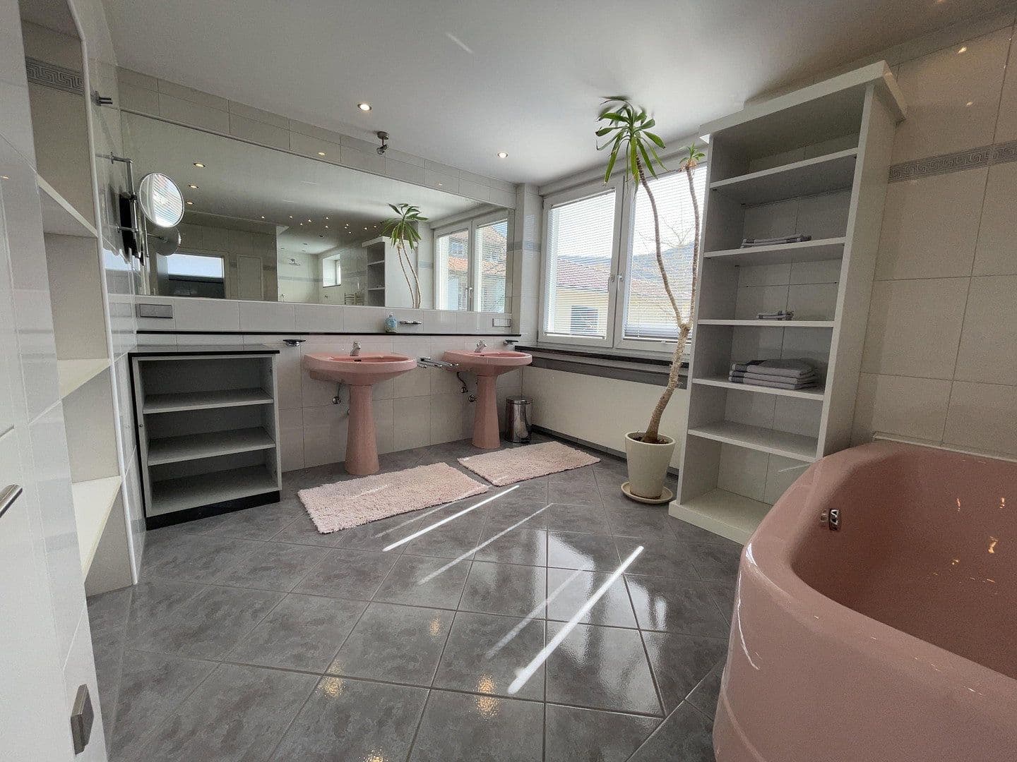 Predaj domu 310 m², pozemek 1.059 m², Miltenberg, Bavorsko Predaj domu 310 m², pozemek 1.059 m², Miltenberg, Bavorsko