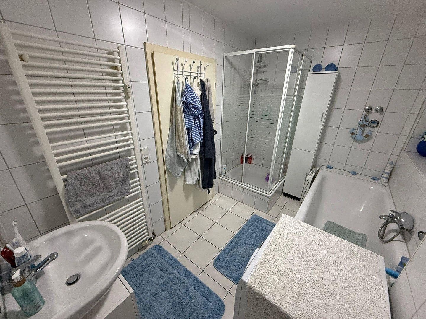 Prenájom bytu 3-izbový 99 m², Hechingen, Bádensko-Wurttembersko Prenájom bytu 3-izbový 99 m², Hechingen, Bádensko-Wurttembersko