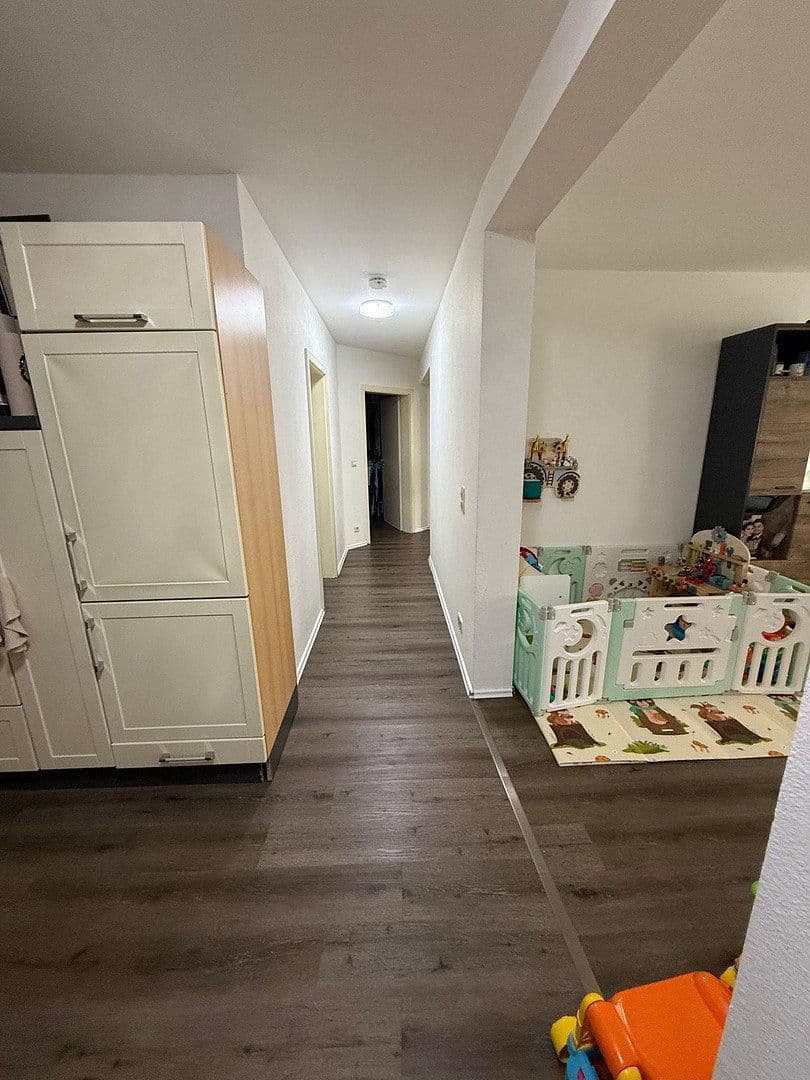 Prenájom bytu 3-izbový 99 m², Hechingen, Bádensko-Wurttembersko Prenájom bytu 3-izbový 99 m², Hechingen, Bádensko-Wurttembersko