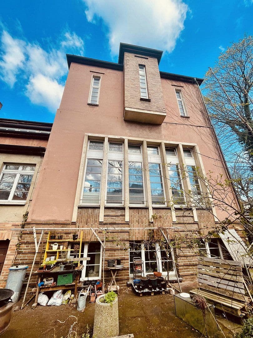 Predaj domu 600 m², pozemek 559 m², Mühlweg 12, Halle, Sasko-Anhaltsko Predaj domu 600 m², pozemek 559 m², Mühlweg 12, Halle, Sasko-Anhaltsko