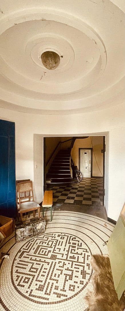 Predaj domu 600 m², pozemek 559 m², Mühlweg 12, Halle, Sasko-Anhaltsko Predaj domu 600 m², pozemek 559 m², Mühlweg 12, Halle, Sasko-Anhaltsko