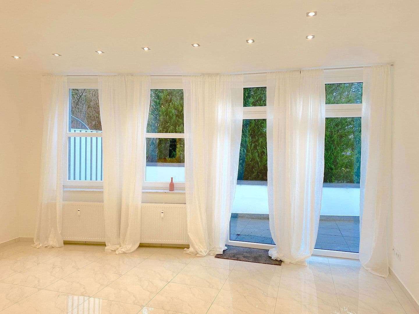 Prenájom bytu 3-izbový 105 m², Enger, Severné Porýnie - Westfálsko Prenájom bytu 3-izbový 105 m², Enger, Severné Porýnie - Westfálsko