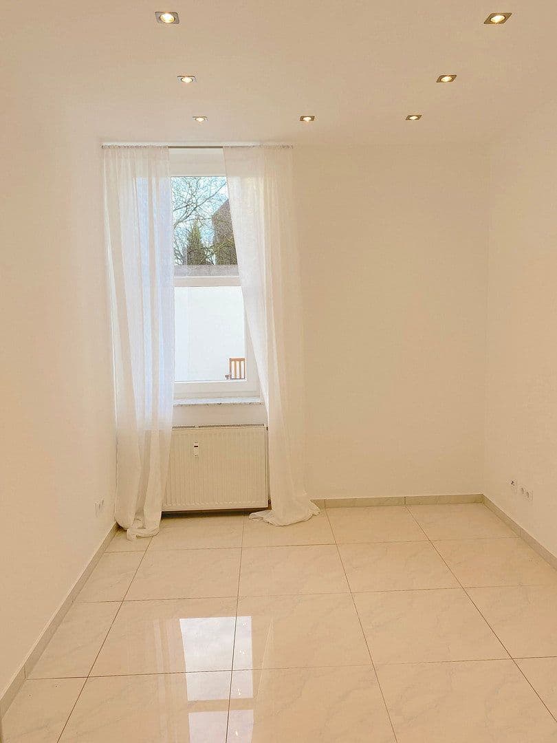 Prenájom bytu 3-izbový 105 m², Enger, Severné Porýnie - Westfálsko Prenájom bytu 3-izbový 105 m², Enger, Severné Porýnie - Westfálsko