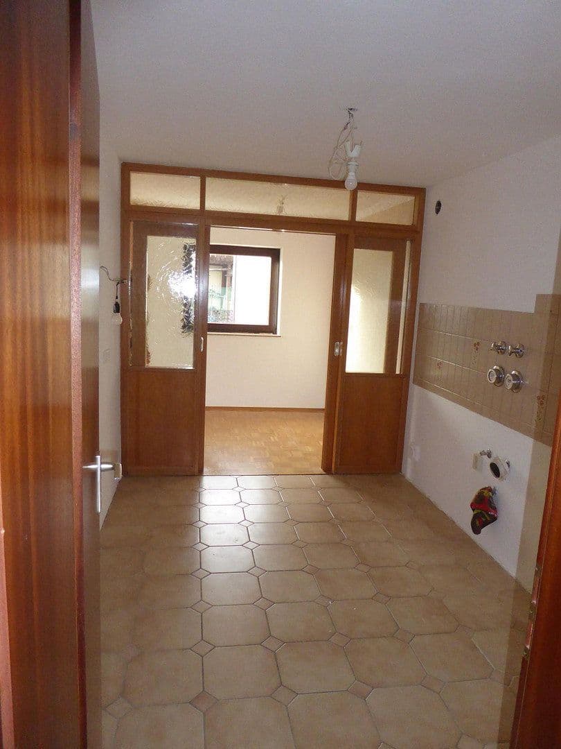 Prenájom bytu 3-izbový 90 m², Lange Str. 10, Pforzheim, Bádensko-Wurttembersko Prenájom bytu 3-izbový 90 m², Lange Str. 10, Pforzheim, Bádensko-Wurttembersko