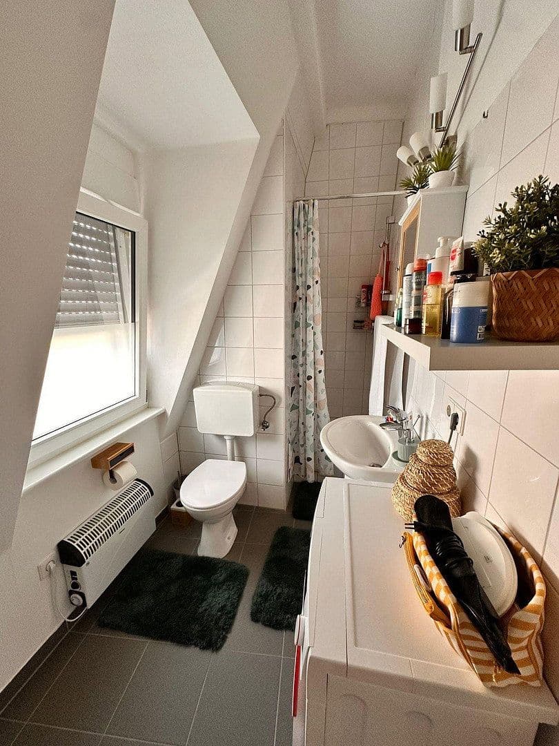 Prenájom bytu 2-izbový 50 m², Schwetzingen, Bádensko-Wurttembersko Prenájom bytu 2-izbový 50 m², Schwetzingen, Bádensko-Wurttembersko