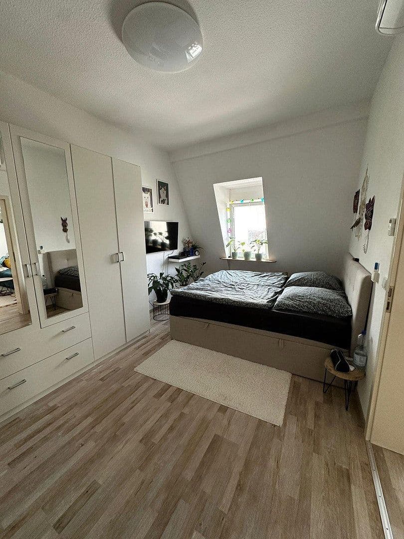 Prenájom bytu 2-izbový 50 m², Schwetzingen, Bádensko-Wurttembersko Prenájom bytu 2-izbový 50 m², Schwetzingen, Bádensko-Wurttembersko