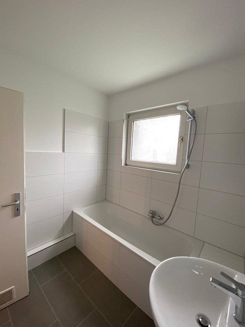 Prenájom bytu 3-izbový 66 m², Eintrachtstr. 8, Niederzier, Severné Porýnie - Westfálsko Prenájom bytu 3-izbový 66 m², Eintrachtstr. 8, Niederzier, Severné Porýnie - Westfálsko