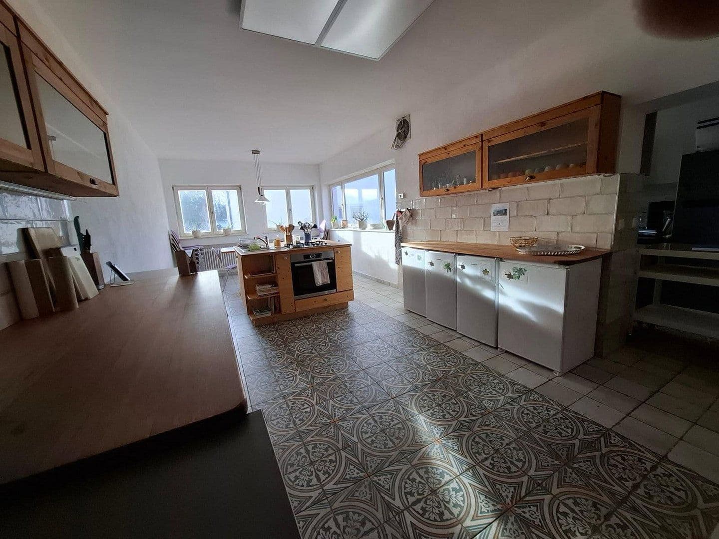 Predaj domu 685 m², pozemek 3.296 m², Gartenstraße 15, Flammersfeld, Porýnie-Falcko Predaj domu 685 m², pozemek 3.296 m², Gartenstraße 15, Flammersfeld, Porýnie-Falcko