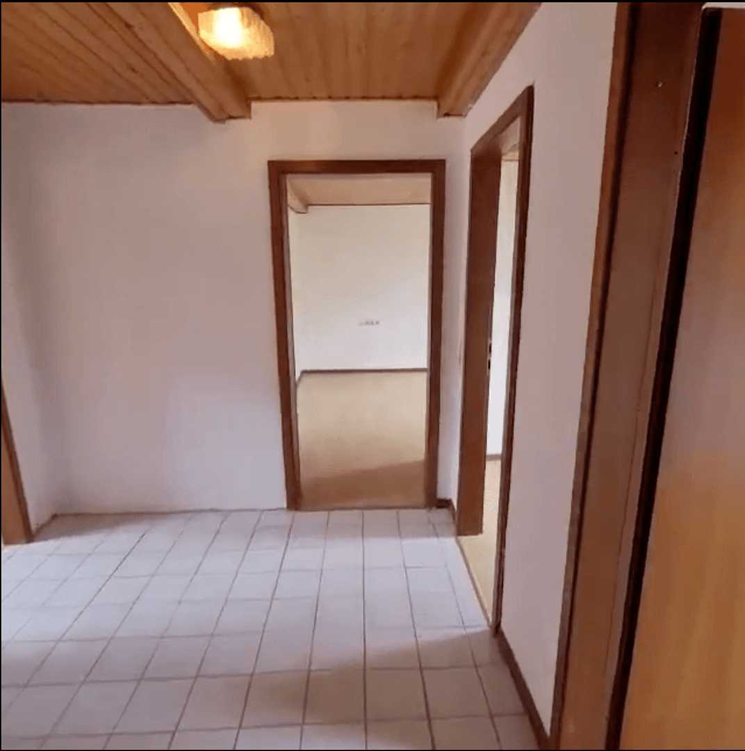 Prenájom bytu 4-izbový 73 m², Pirmasens, Porýnie-Falcko Prenájom bytu 4-izbový 73 m², Pirmasens, Porýnie-Falcko