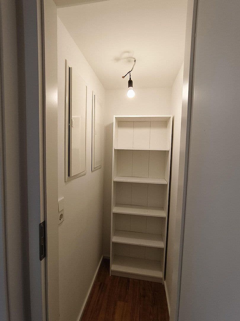 Prenájom kancelárie 45 m², Georg-Huber-Str. 12, Zorneding, Ortsteil Pöring, Bavorsko Prenájom kancelárie 45 m², Georg-Huber-Str. 12, Zorneding, Ortsteil Pöring, Bavorsko