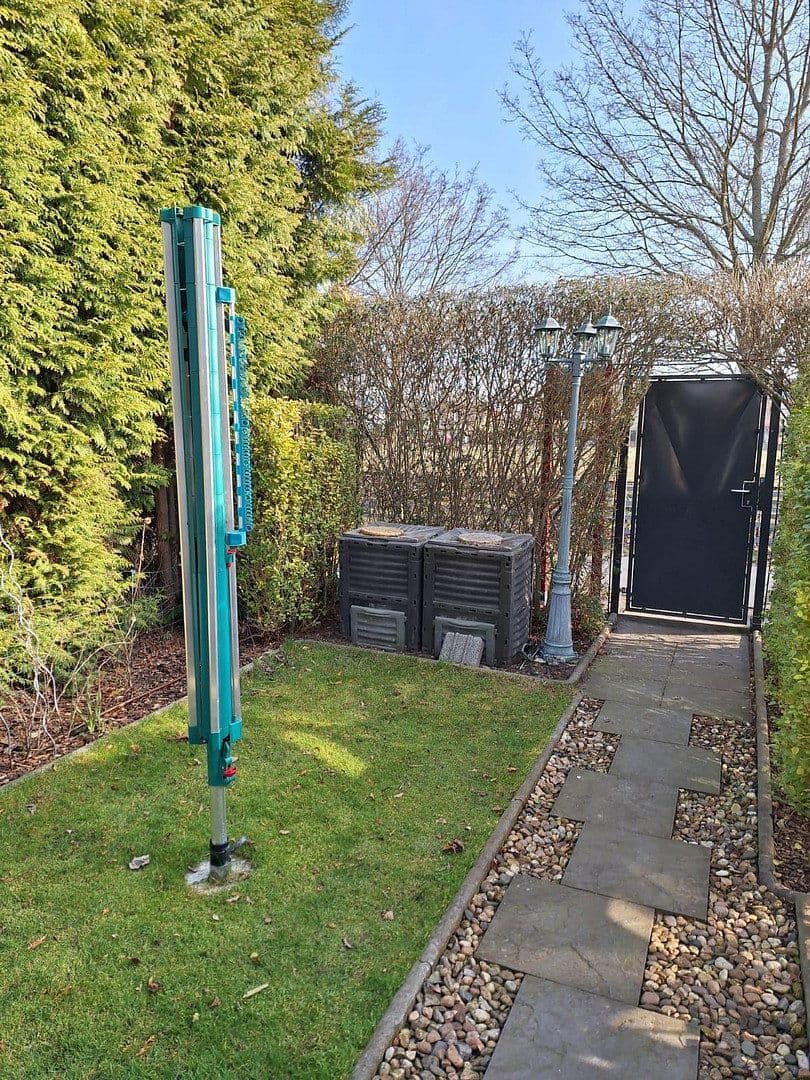 Prenájom domu 144 m², pozemek 500 m², Berlin, Berlín Prenájom domu 144 m², pozemek 500 m², Berlin, Berlín