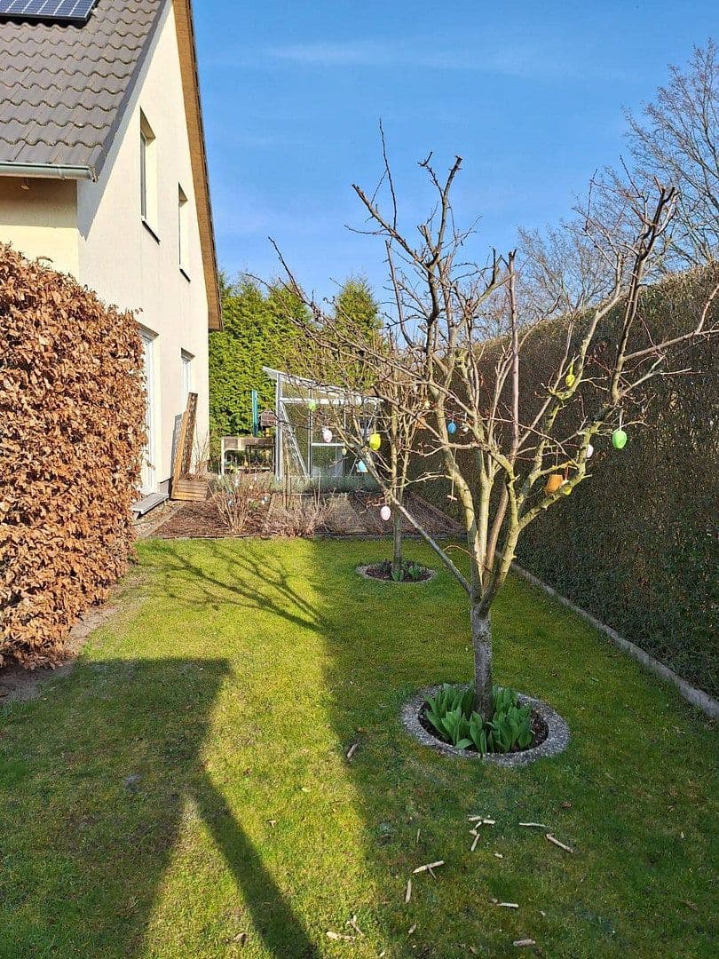 Prenájom domu 144 m², pozemek 500 m², Berlin, Berlín Prenájom domu 144 m², pozemek 500 m², Berlin, Berlín