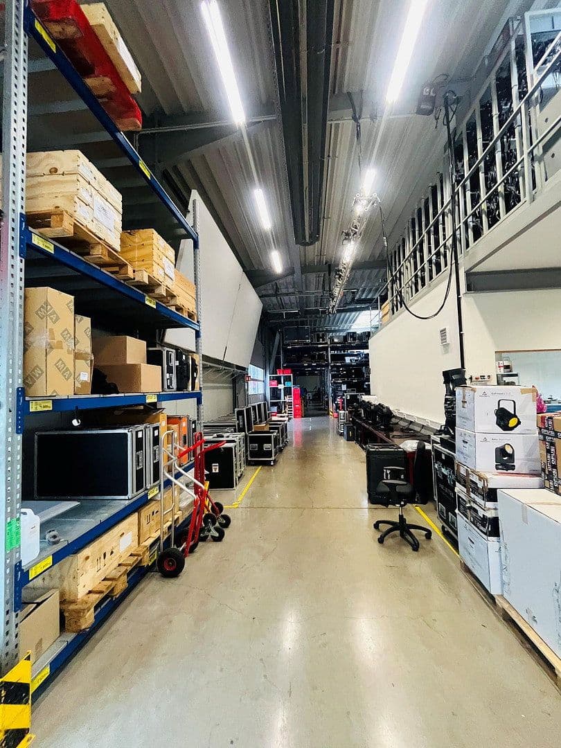 Prenájom nebytového priestoru 1.145 m², An der Talle 24, Paderborn, Severné Porýnie - Westfálsko Prenájom nebytového priestoru 1.145 m², An der Talle 24, Paderborn, Severné Porýnie - Westfálsko