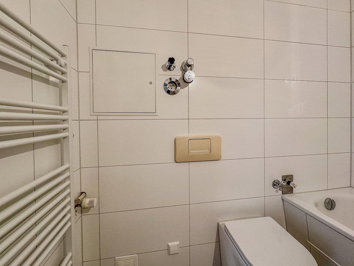 Predaj bytu 4-izbový 71 m², Mollstraße 2, Berlin, Berlín Predaj bytu 4-izbový 71 m², Mollstraße 2, Berlin, Berlín