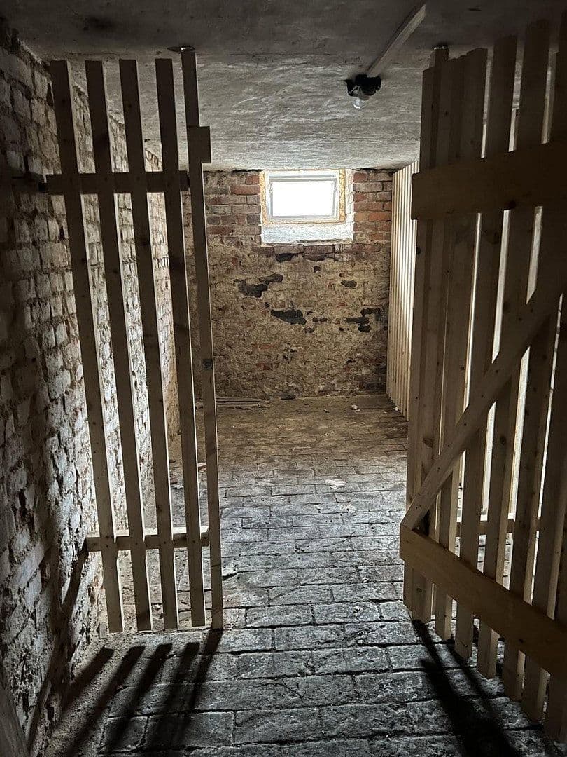 Prenájom bytu 3-izbový 78 m², Ernst-Thälmann-Straße 17, Hainichen, Sasko Prenájom bytu 3-izbový 78 m², Ernst-Thälmann-Straße 17, Hainichen, Sasko