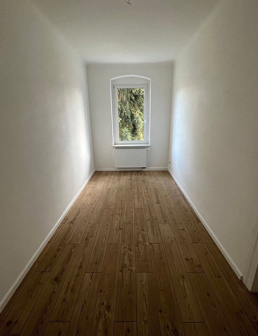 Prenájom bytu 3-izbový 78 m², Ernst-Thälmann-Straße 17, Hainichen, Sasko Prenájom bytu 3-izbový 78 m², Ernst-Thälmann-Straße 17, Hainichen, Sasko