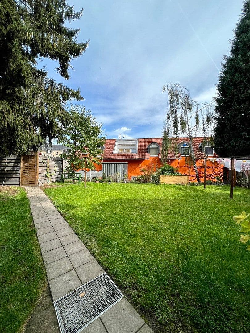 Prenájom bytu 3-izbový 78 m², Ernst-Thälmann-Straße 17, Hainichen, Sasko Prenájom bytu 3-izbový 78 m², Ernst-Thälmann-Straße 17, Hainichen, Sasko