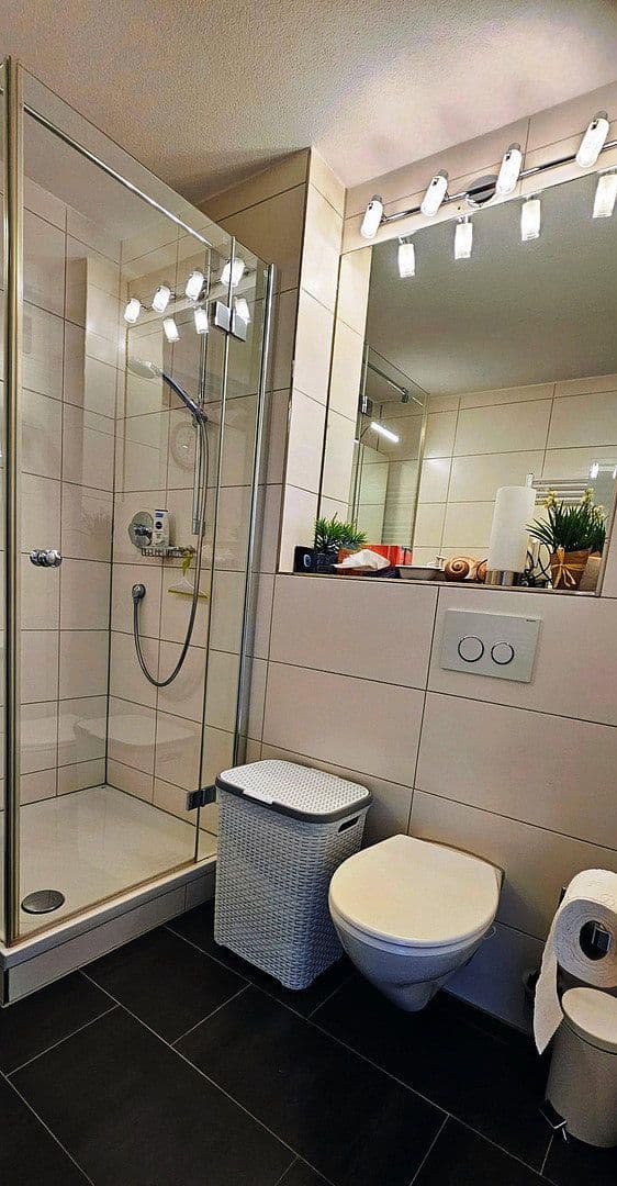 Predaj bytu 2-izbový 69 m², Reutlingen, Bádensko-Wurttembersko Predaj bytu 2-izbový 69 m², Reutlingen, Bádensko-Wurttembersko