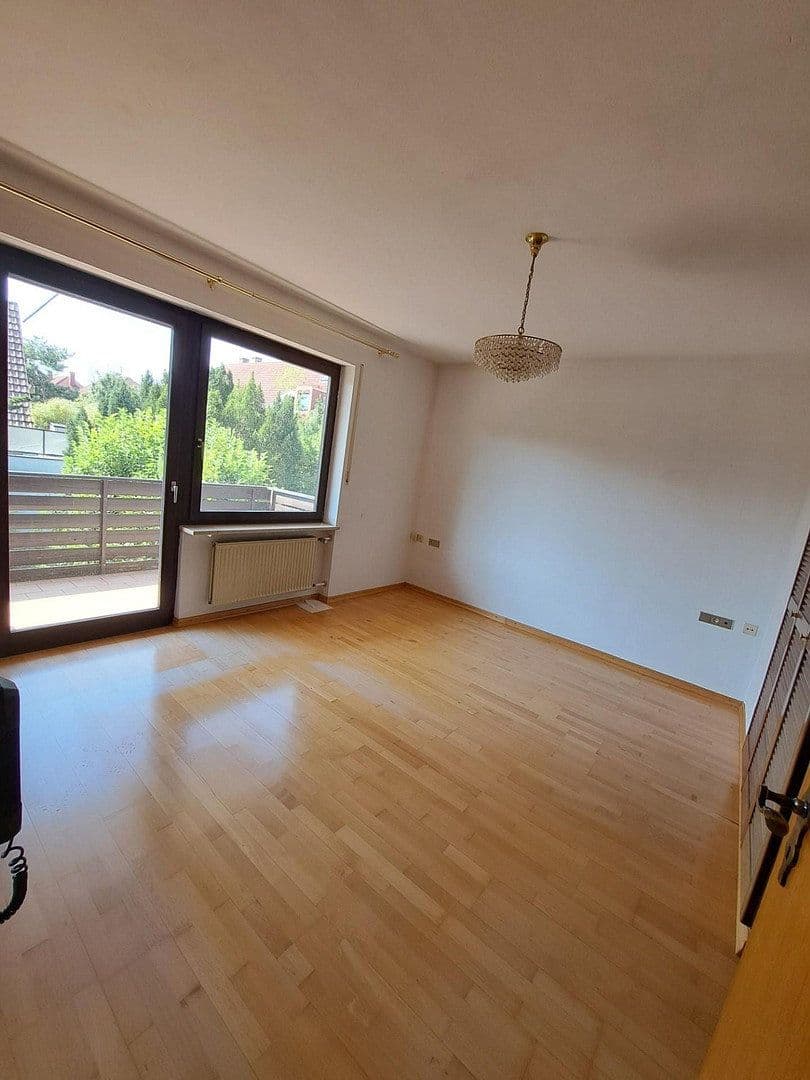 Predaj domu 226 m², pozemek 527 m², Zehntfeldstr. 270, München, Bavorsko Predaj domu 226 m², pozemek 527 m², Zehntfeldstr. 270, München, Bavorsko