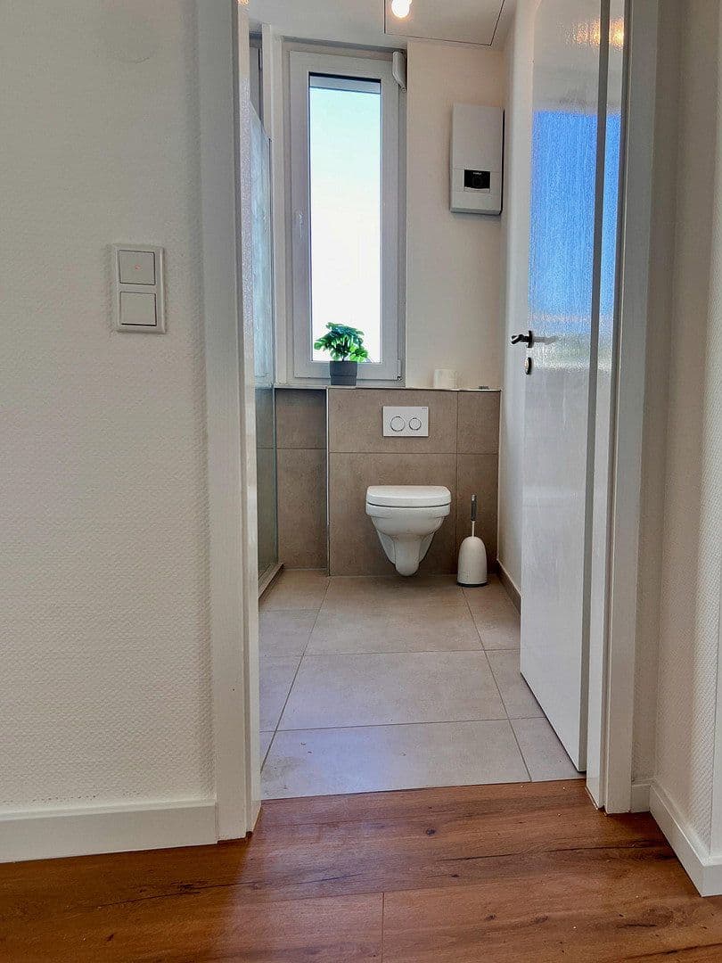 Prenájom domu 230 m², pozemek 600 m², Haller Weg 65a, Bielefeld, Severné Porýnie - Westfálsko Prenájom domu 230 m², pozemek 600 m², Haller Weg 65a, Bielefeld, Severné Porýnie - Westfálsko