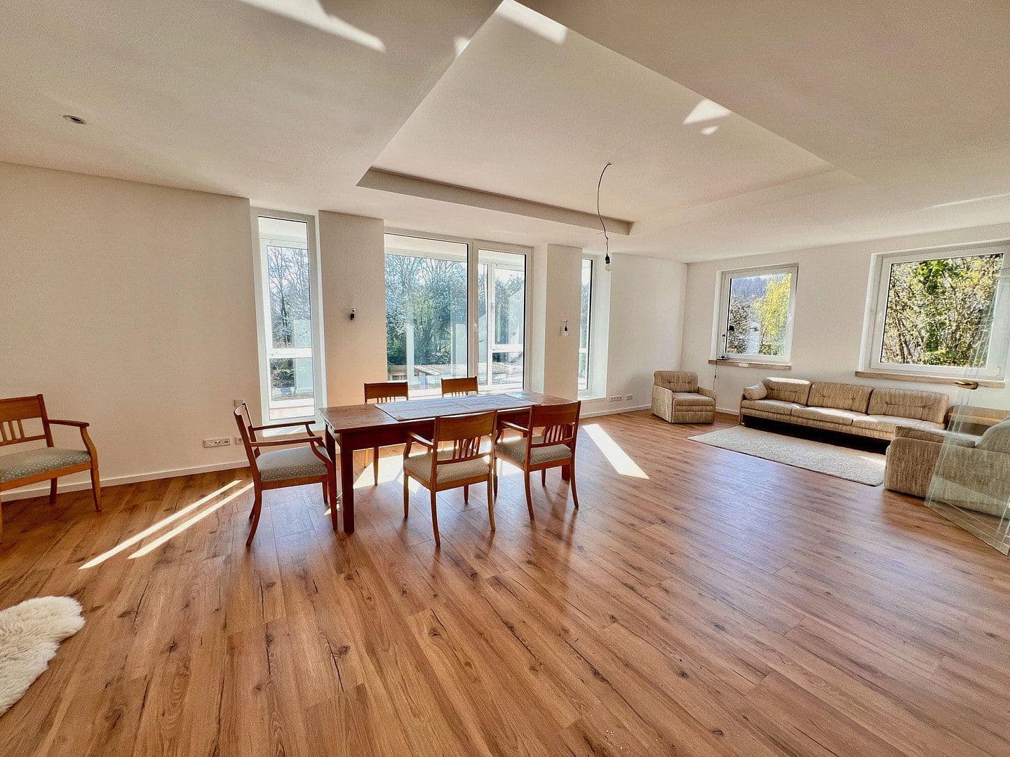 Prenájom domu 230 m², pozemek 600 m², Haller Weg 65a, Bielefeld, Severné Porýnie - Westfálsko Prenájom domu 230 m², pozemek 600 m², Haller Weg 65a, Bielefeld, Severné Porýnie - Westfálsko