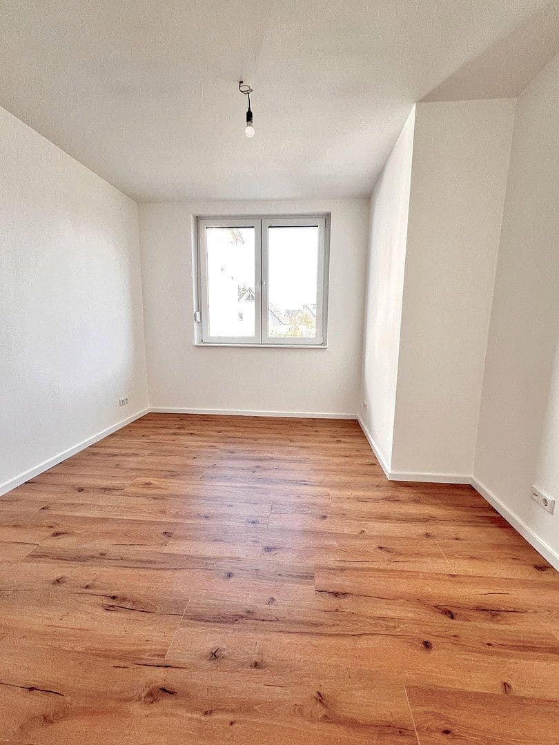 Prenájom domu 230 m², pozemek 600 m², Haller Weg 65a, Bielefeld, Severné Porýnie - Westfálsko Prenájom domu 230 m², pozemek 600 m², Haller Weg 65a, Bielefeld, Severné Porýnie - Westfálsko