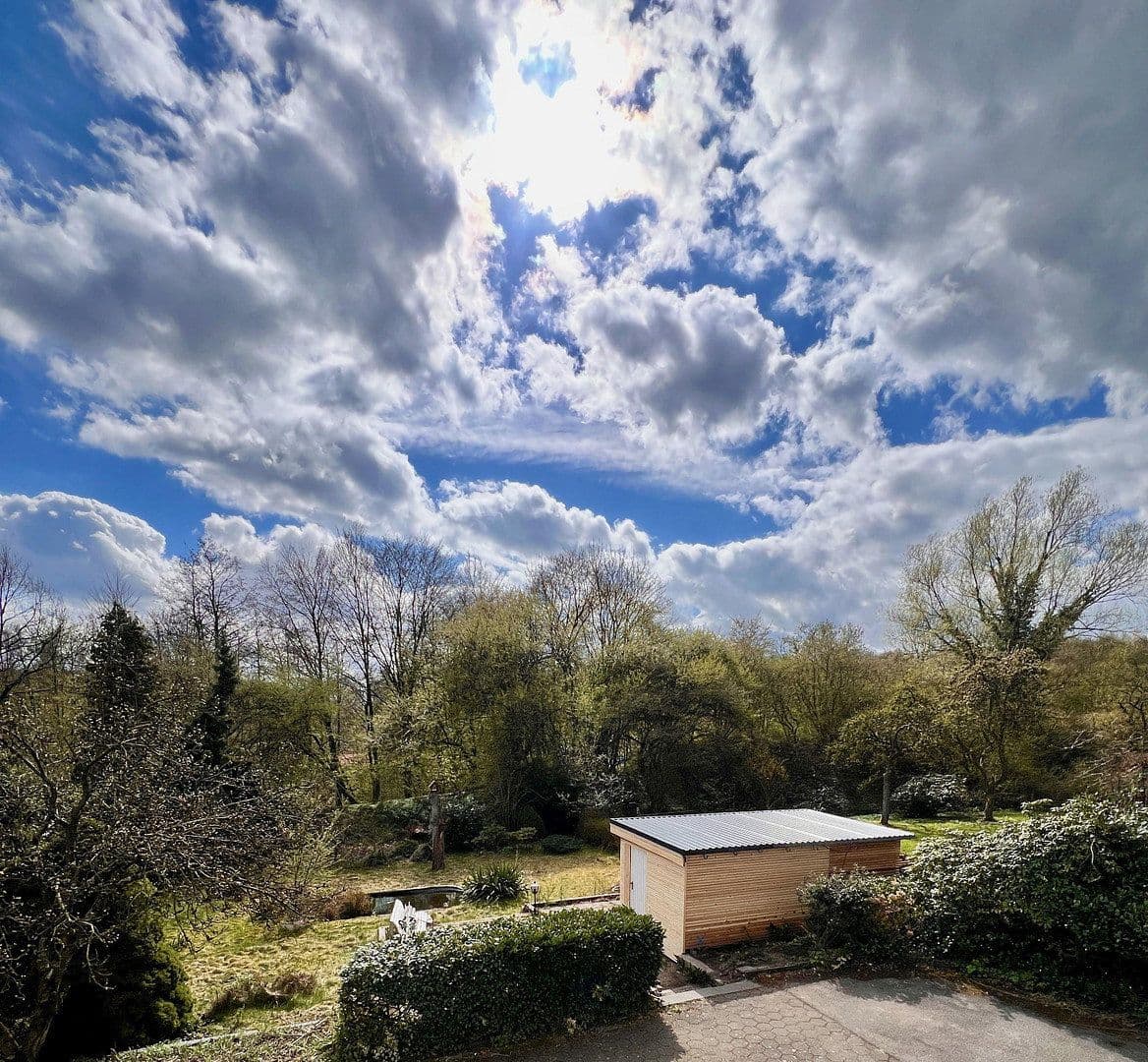 Prenájom domu 230 m², pozemek 600 m², Haller Weg 65a, Bielefeld, Severné Porýnie - Westfálsko Prenájom domu 230 m², pozemek 600 m², Haller Weg 65a, Bielefeld, Severné Porýnie - Westfálsko