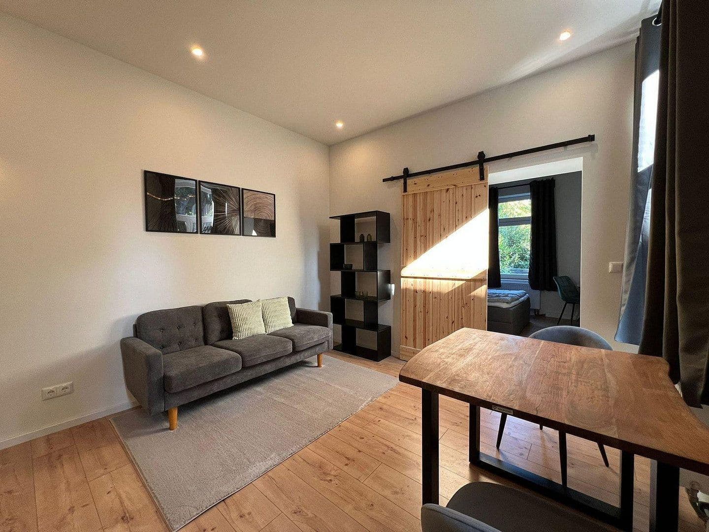 Prenájom bytu 2-izbový 32 m², Adalbertsteinweg 205, Aachen, Severné Porýnie - Westfálsko Prenájom bytu 2-izbový 32 m², Adalbertsteinweg 205, Aachen, Severné Porýnie - Westfálsko