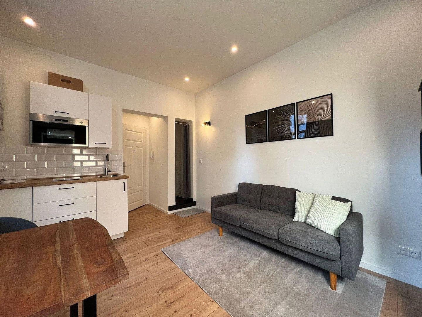 Prenájom bytu 2-izbový 32 m², Adalbertsteinweg 205, Aachen, Severné Porýnie - Westfálsko Prenájom bytu 2-izbový 32 m², Adalbertsteinweg 205, Aachen, Severné Porýnie - Westfálsko