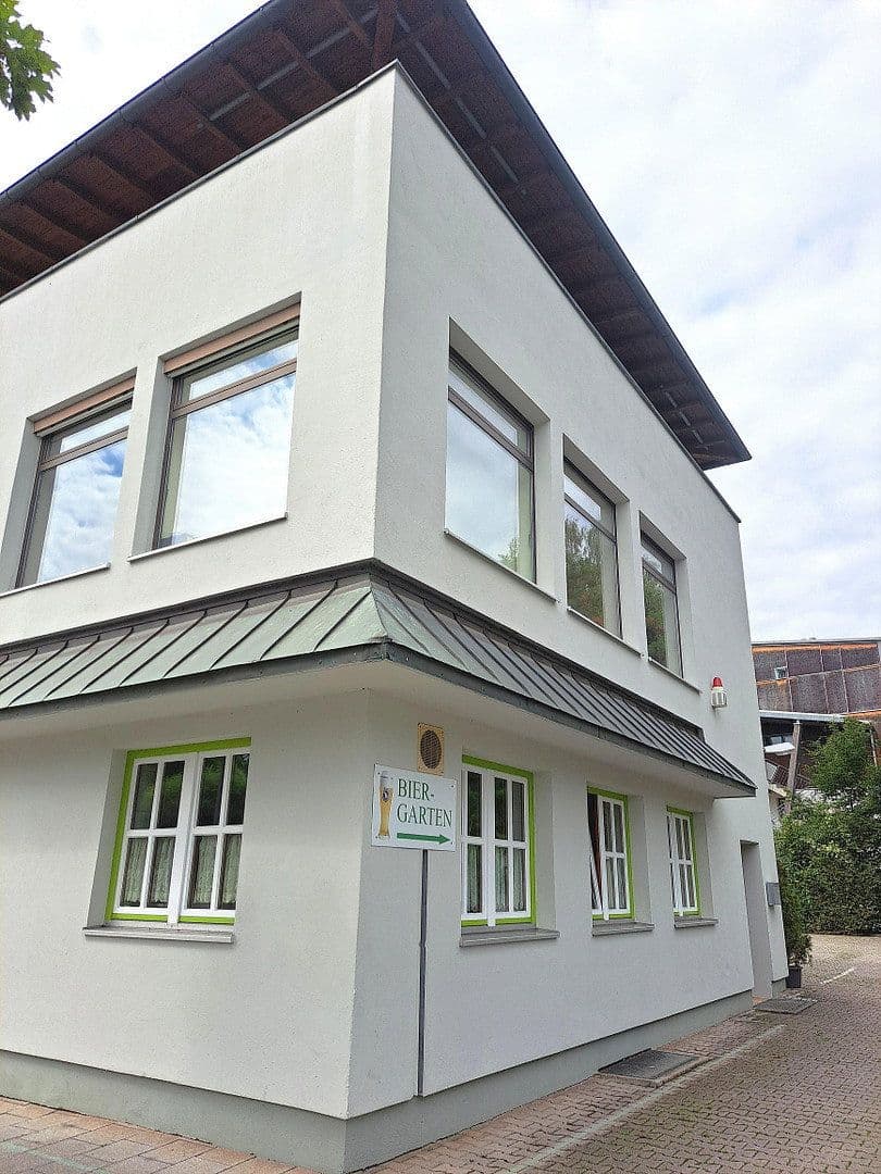 Predaj nebytového priestoru 1.867 m², Graslitzer Str. 4, Waldkraiburg, Bavorsko Predaj nebytového priestoru 1.867 m², Graslitzer Str. 4, Waldkraiburg, Bavorsko
