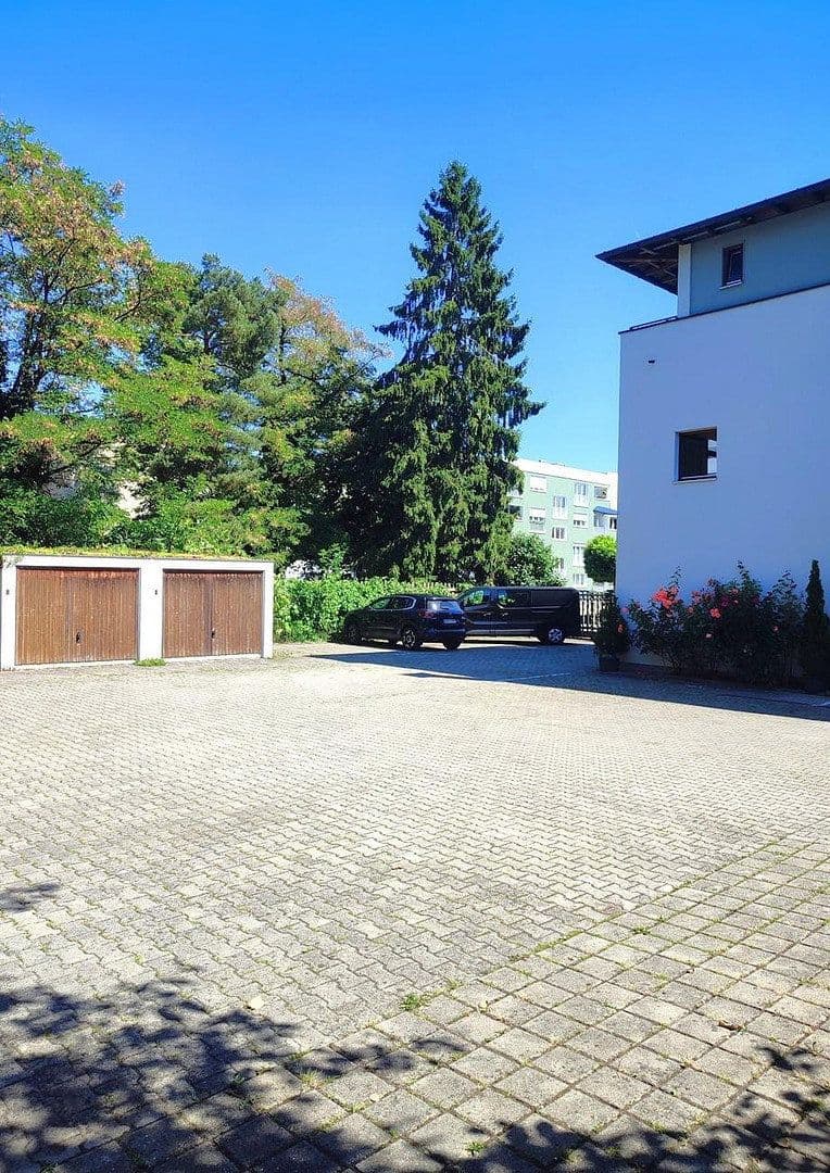 Predaj nebytového priestoru 1.867 m², Graslitzer Str. 4, Waldkraiburg, Bavorsko Predaj nebytového priestoru 1.867 m², Graslitzer Str. 4, Waldkraiburg, Bavorsko