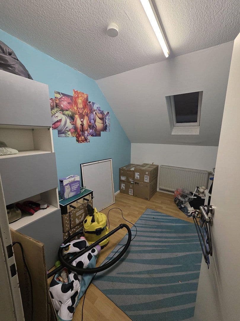 Prenájom bytu 4-izbový 87 m², Seidenstraße 11, Krefeld, Severné Porýnie - Westfálsko Prenájom bytu 4-izbový 87 m², Seidenstraße 11, Krefeld, Severné Porýnie - Westfálsko