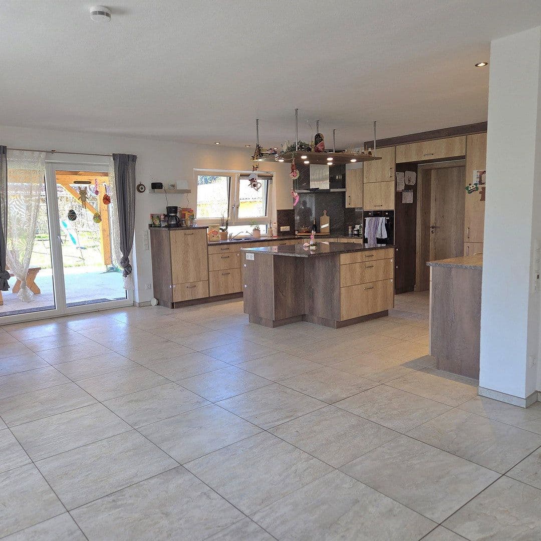 Predaj domu 240 m², pozemek 823 m², Auerbach, Bavorsko Predaj domu 240 m², pozemek 823 m², Auerbach, Bavorsko