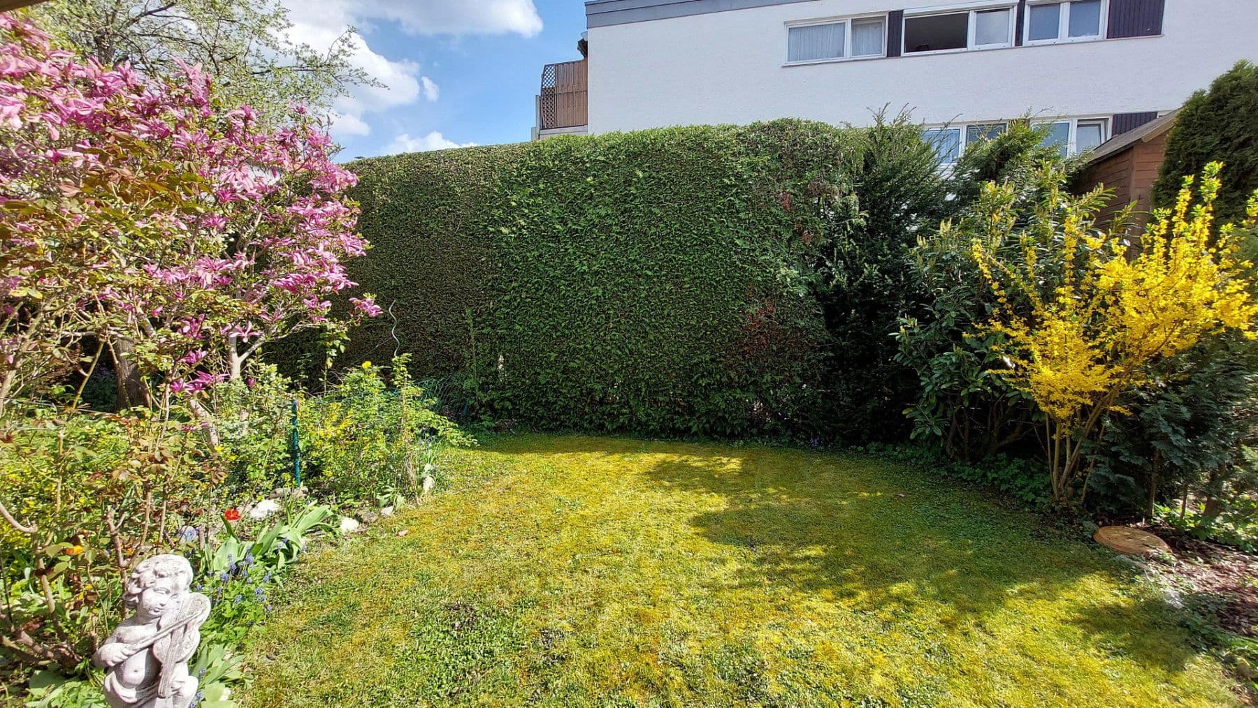 Predaj domu 128 m², pozemek 250 m², Germering, Bavorsko Predaj domu 128 m², pozemek 250 m², Germering, Bavorsko