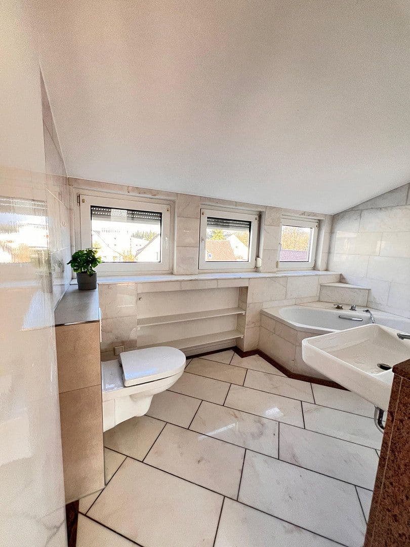 Prenájom bytu 2-izbový 59 m², Haller Weg 65a, Bielefeld, Severné Porýnie - Westfálsko Prenájom bytu 2-izbový 59 m², Haller Weg 65a, Bielefeld, Severné Porýnie - Westfálsko