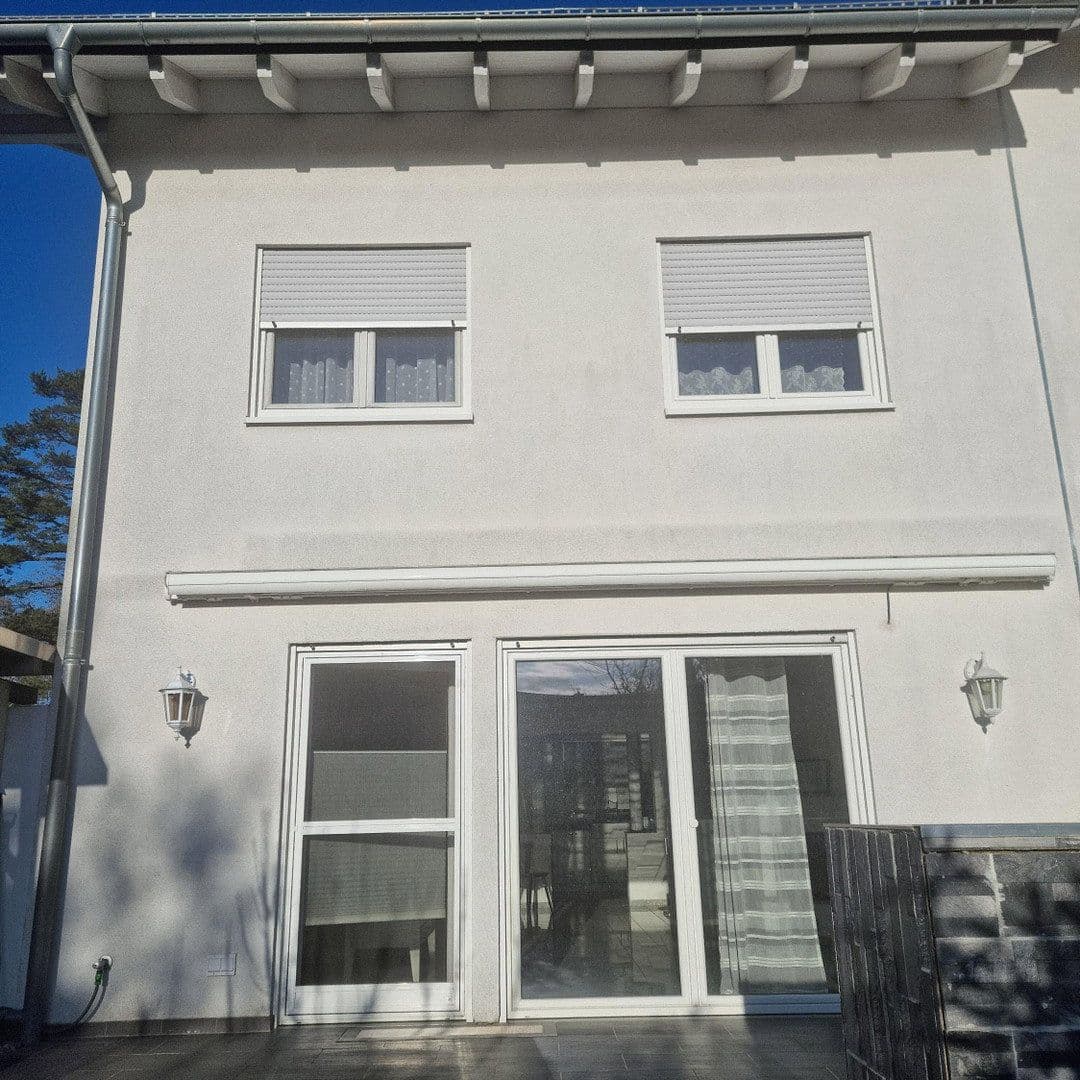 Predaj domu 161 m², pozemek 222 m², Pforzheim, Bádensko-Wurttembersko Predaj domu 161 m², pozemek 222 m², Pforzheim, Bádensko-Wurttembersko