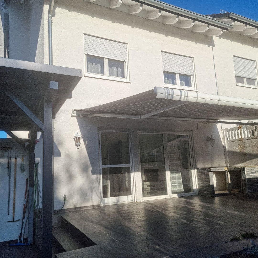 Predaj domu 161 m², pozemek 222 m², Pforzheim, Bádensko-Wurttembersko Predaj domu 161 m², pozemek 222 m², Pforzheim, Bádensko-Wurttembersko