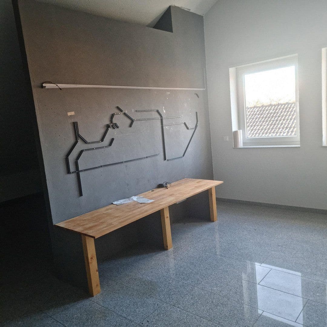 Predaj domu 161 m², pozemek 222 m², Pforzheim, Bádensko-Wurttembersko Predaj domu 161 m², pozemek 222 m², Pforzheim, Bádensko-Wurttembersko