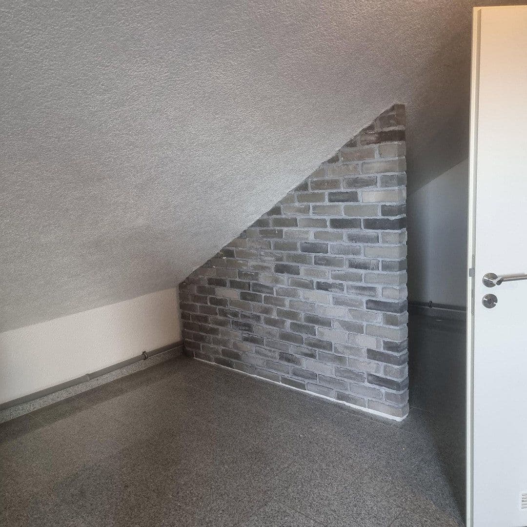 Predaj domu 161 m², pozemek 222 m², Pforzheim, Bádensko-Wurttembersko Predaj domu 161 m², pozemek 222 m², Pforzheim, Bádensko-Wurttembersko