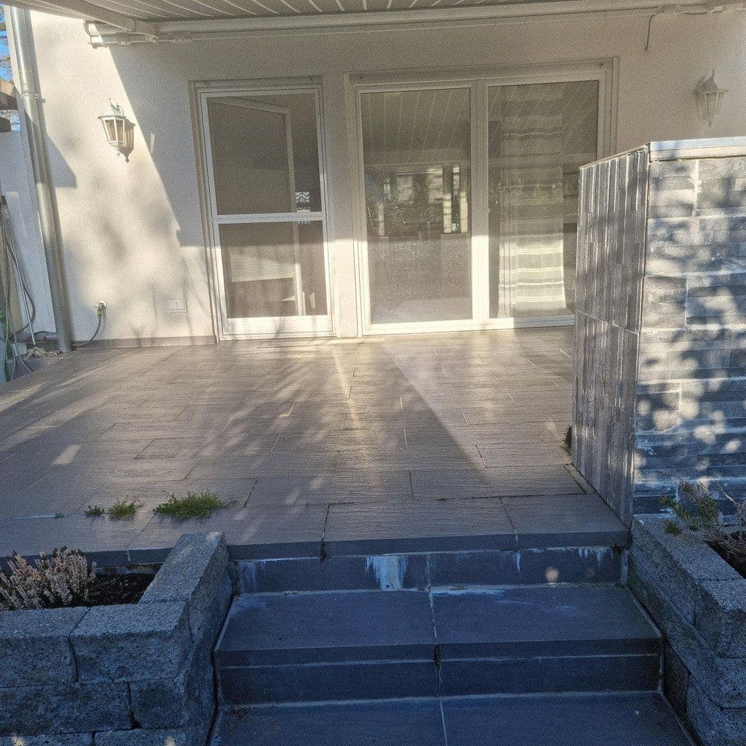 Predaj domu 161 m², pozemek 222 m², Pforzheim, Bádensko-Wurttembersko Predaj domu 161 m², pozemek 222 m², Pforzheim, Bádensko-Wurttembersko