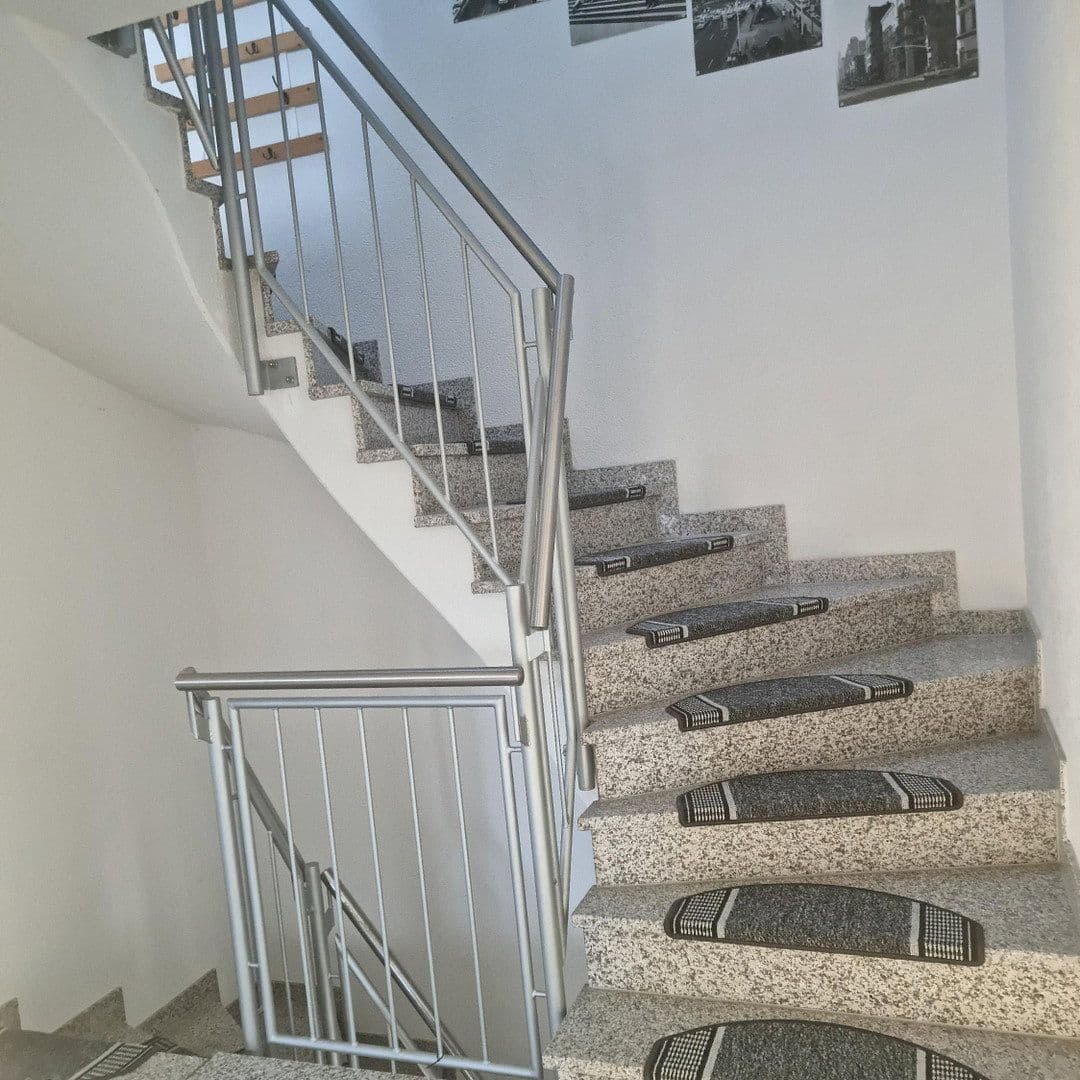 Predaj domu 161 m², pozemek 222 m², Pforzheim, Bádensko-Wurttembersko Predaj domu 161 m², pozemek 222 m², Pforzheim, Bádensko-Wurttembersko