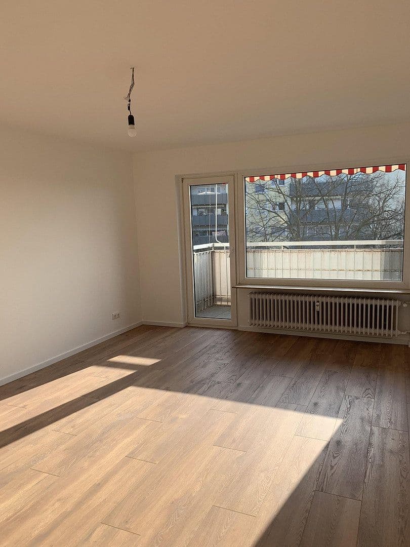 Prenájom bytu 2-izbový 56 m², Heddingheimerstr. 9, Hattersheim am Main, Hesensko Prenájom bytu 2-izbový 56 m², Heddingheimerstr. 9, Hattersheim am Main, Hesensko