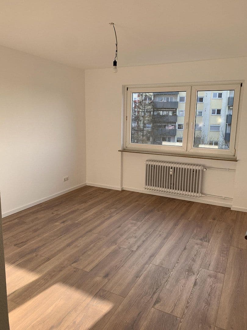 Prenájom bytu 2-izbový 56 m², Heddingheimerstr. 9, Hattersheim am Main, Hesensko Prenájom bytu 2-izbový 56 m², Heddingheimerstr. 9, Hattersheim am Main, Hesensko