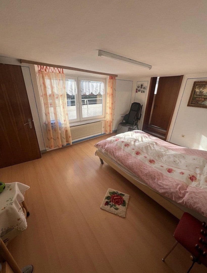 Predaj domu 130 m², pozemek 269 m², Balingen, Bádensko-Wurttembersko Predaj domu 130 m², pozemek 269 m², Balingen, Bádensko-Wurttembersko