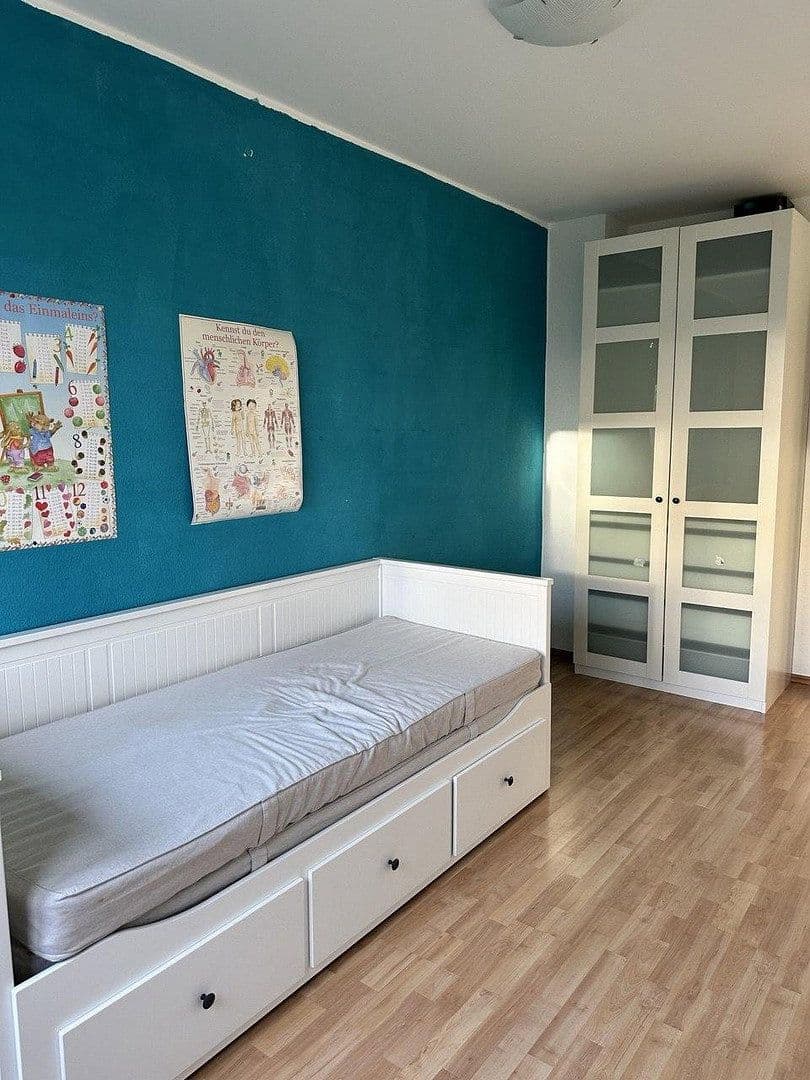 Prenájom bytu 3-izbový 70 m², Frankfurt am Main, Hesensko Prenájom bytu 3-izbový 70 m², Frankfurt am Main, Hesensko