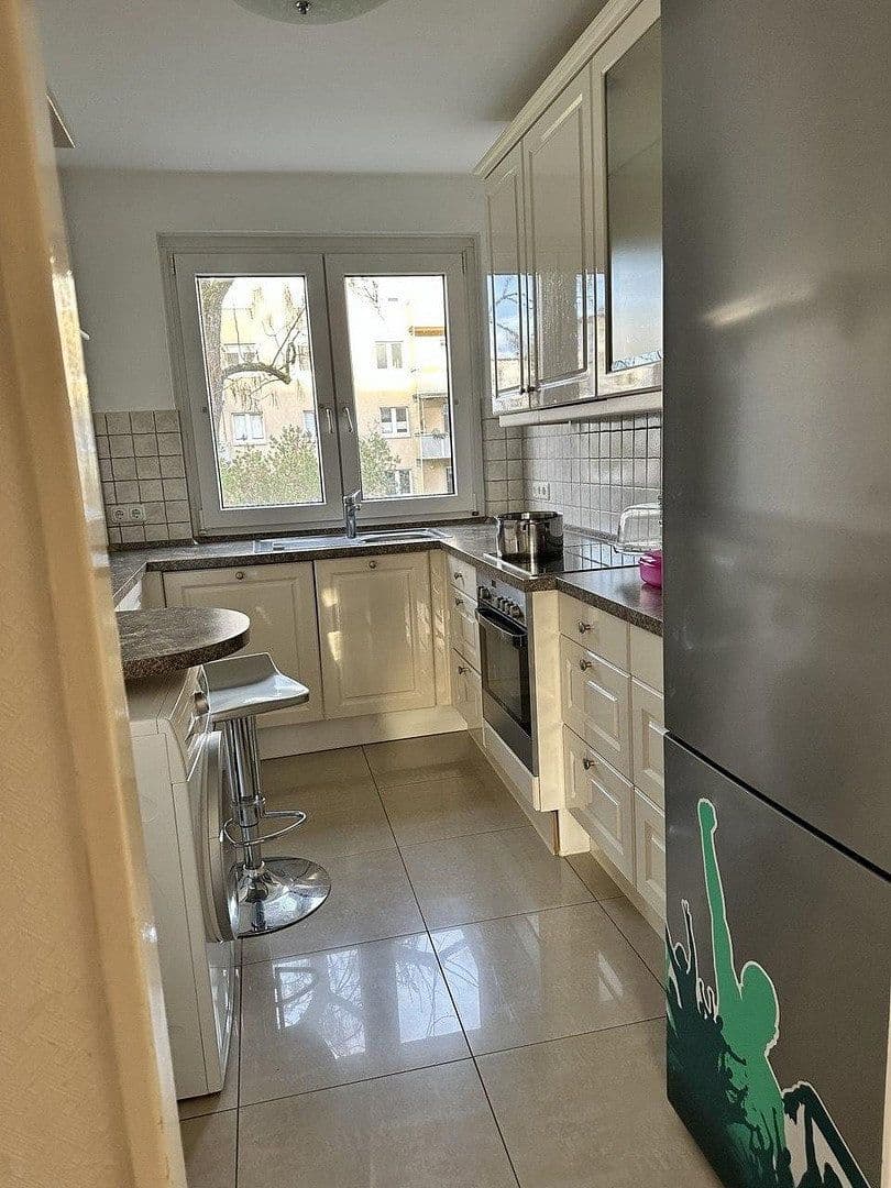 Prenájom bytu 3-izbový 70 m², Frankfurt am Main, Hesensko Prenájom bytu 3-izbový 70 m², Frankfurt am Main, Hesensko