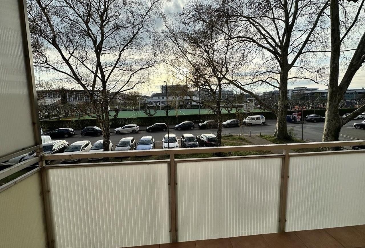 Prenájom bytu 3-izbový 70 m², Frankfurt am Main, Hesensko Prenájom bytu 3-izbový 70 m², Frankfurt am Main, Hesensko