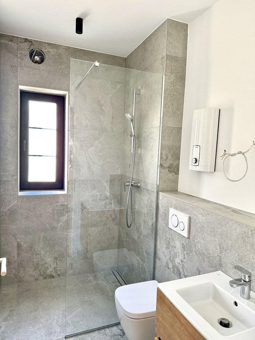 Prenájom bytu 2-izbový 56 m², Zeißstr. 44, Hannover, Dolné Sasko Prenájom bytu 2-izbový 56 m², Zeißstr. 44, Hannover, Dolné Sasko