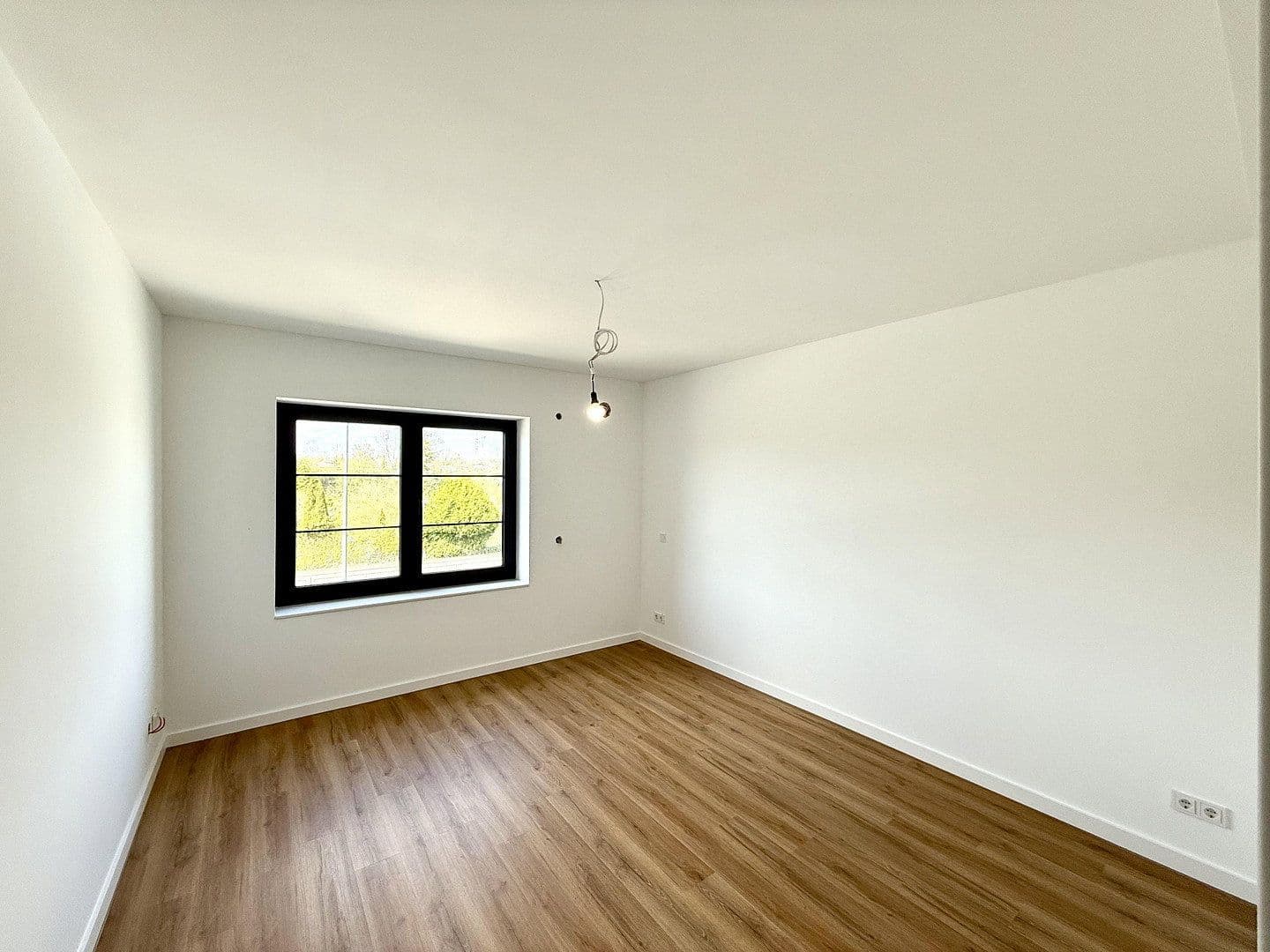 Prenájom bytu 2-izbový 56 m², Zeißstr. 44, Hannover, Dolné Sasko Prenájom bytu 2-izbový 56 m², Zeißstr. 44, Hannover, Dolné Sasko